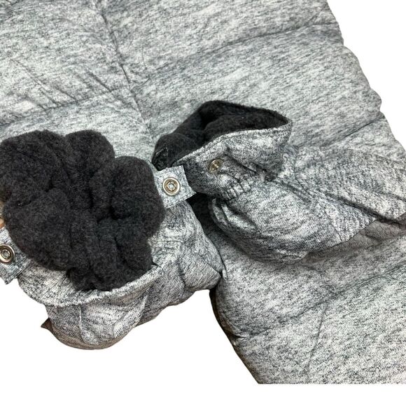 Baby Gap 0-6 Months Grey Down Insulated Bunting Snowsuit Fleece Booties Puffer - Picture 8 of 9
